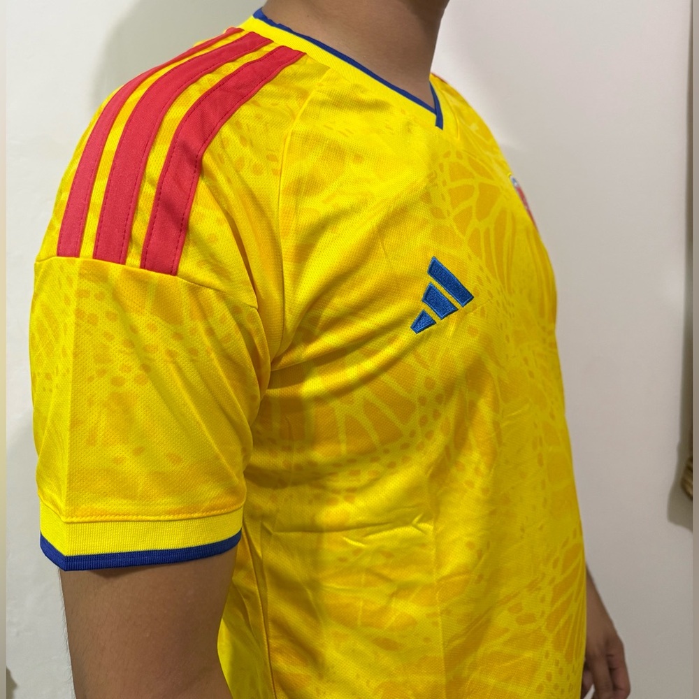 Colombia World Cup ‘26 Home Jersey FANS EDITION - Picture 2 of 5